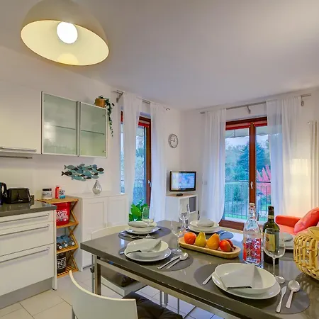 公寓 Lenni Swimming Pool And - Happy *